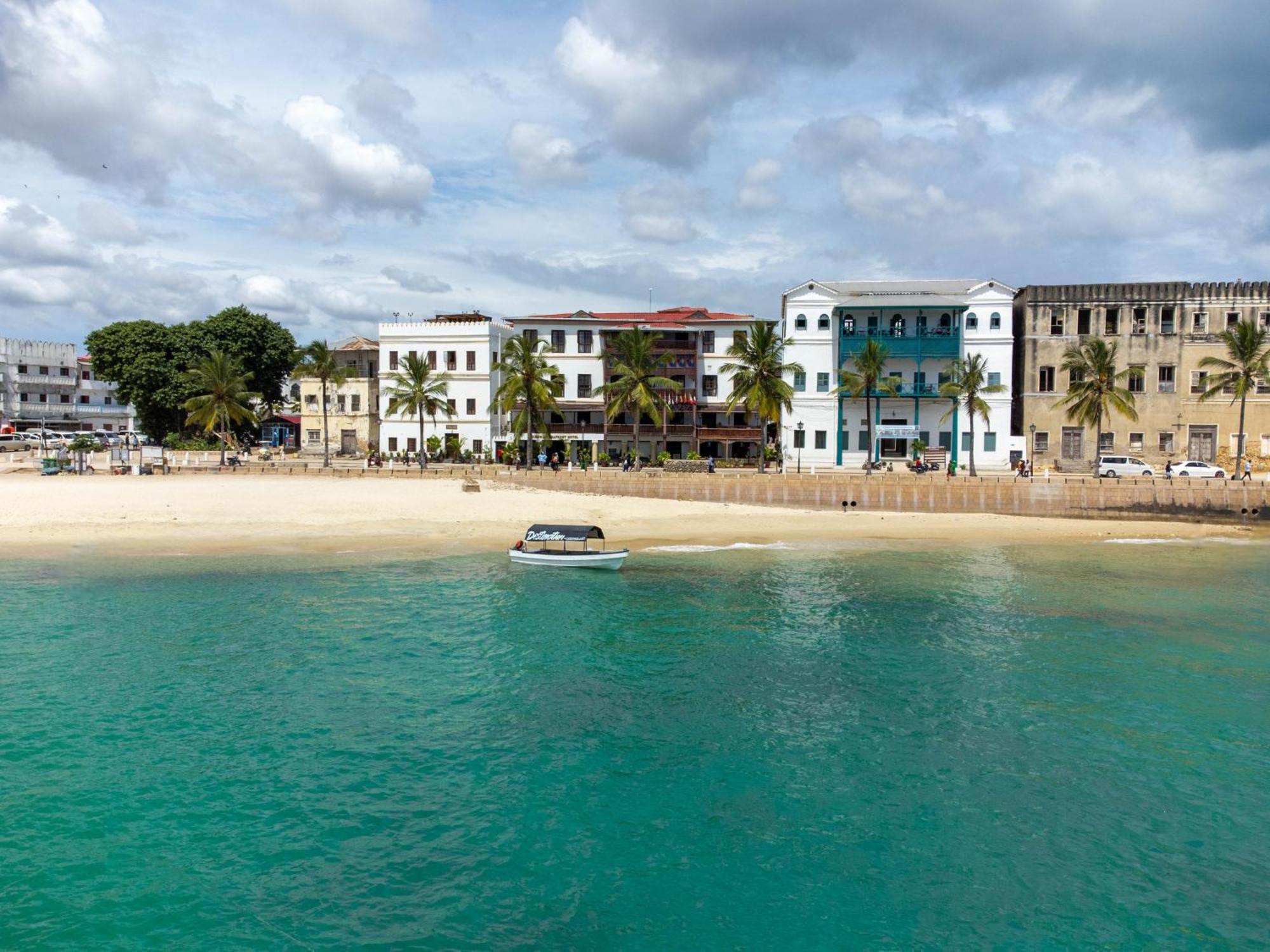 Szálloda Mizingani Seafront 4*