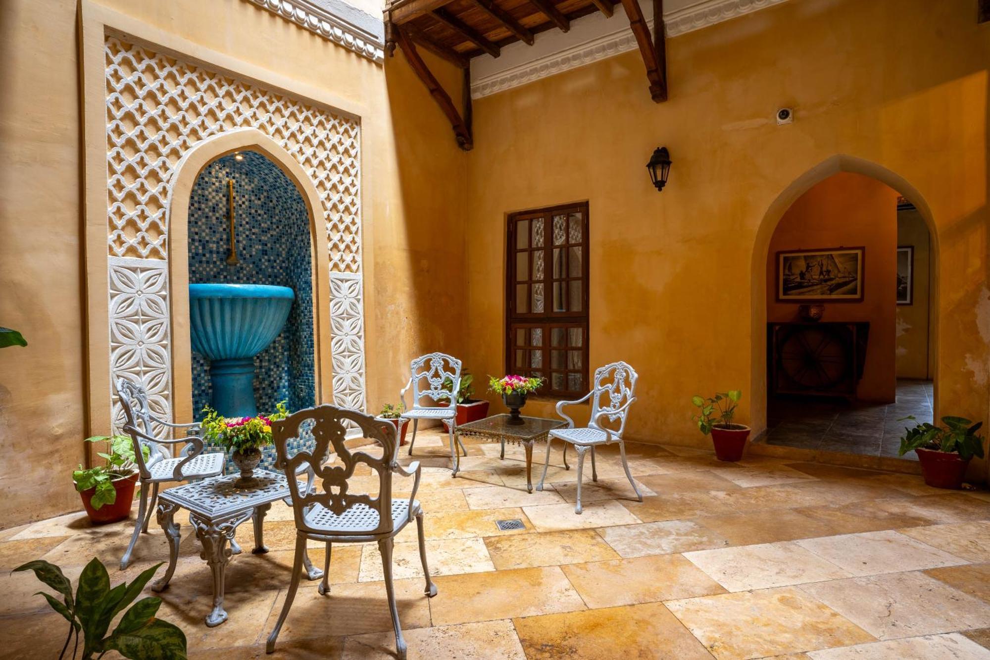 ميزينجاني سيفرونت Zanzibar