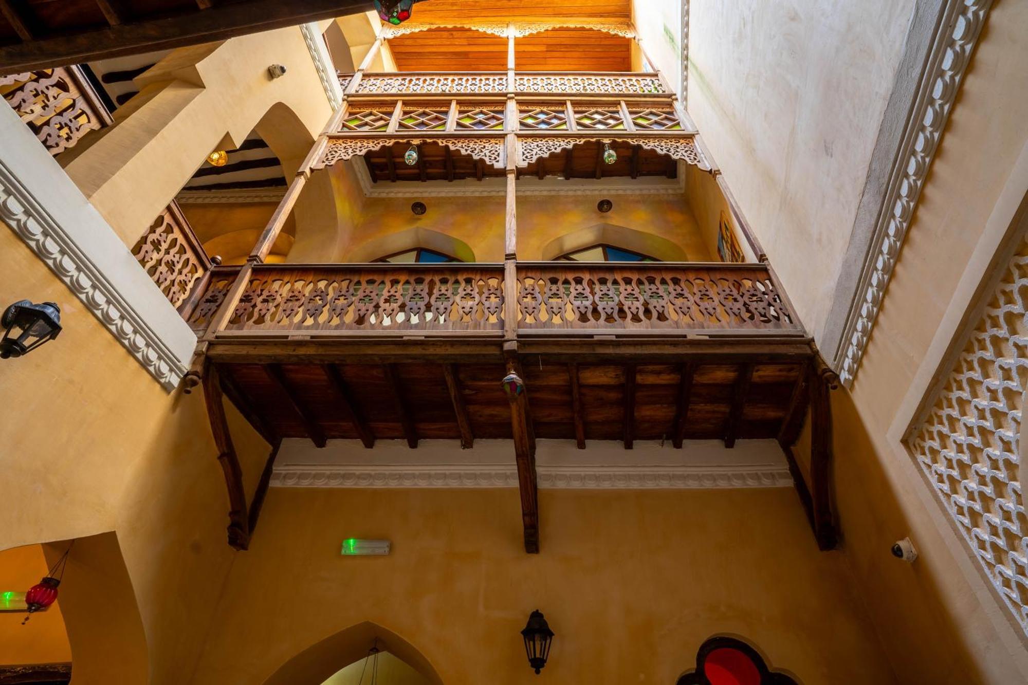 فندق ميزينجاني سيفرونت Zanzibar