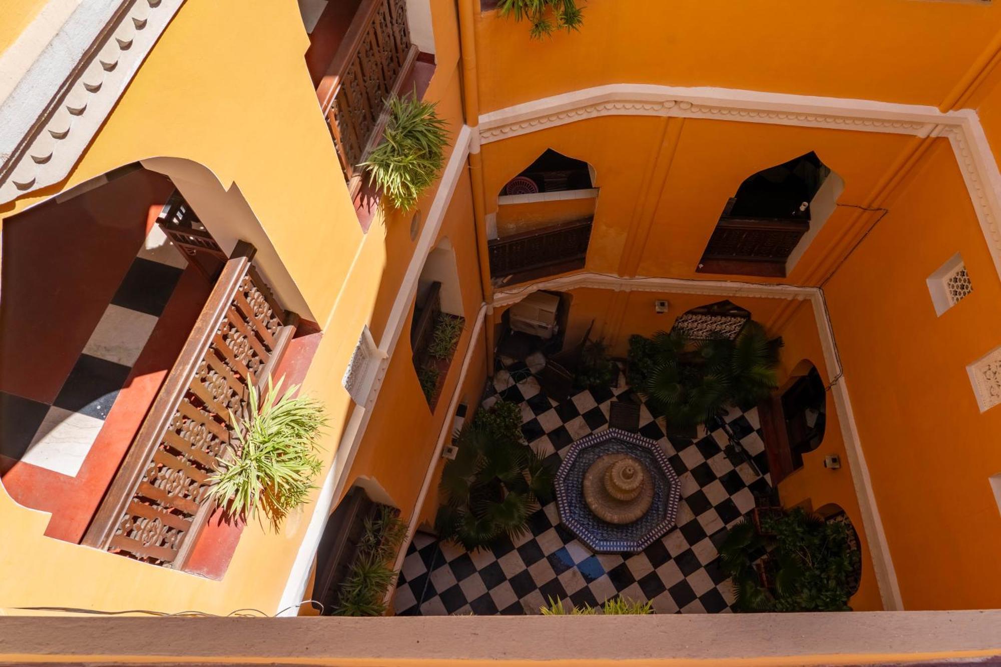 فندق ميزينجاني سيفرونت Zanzibar
