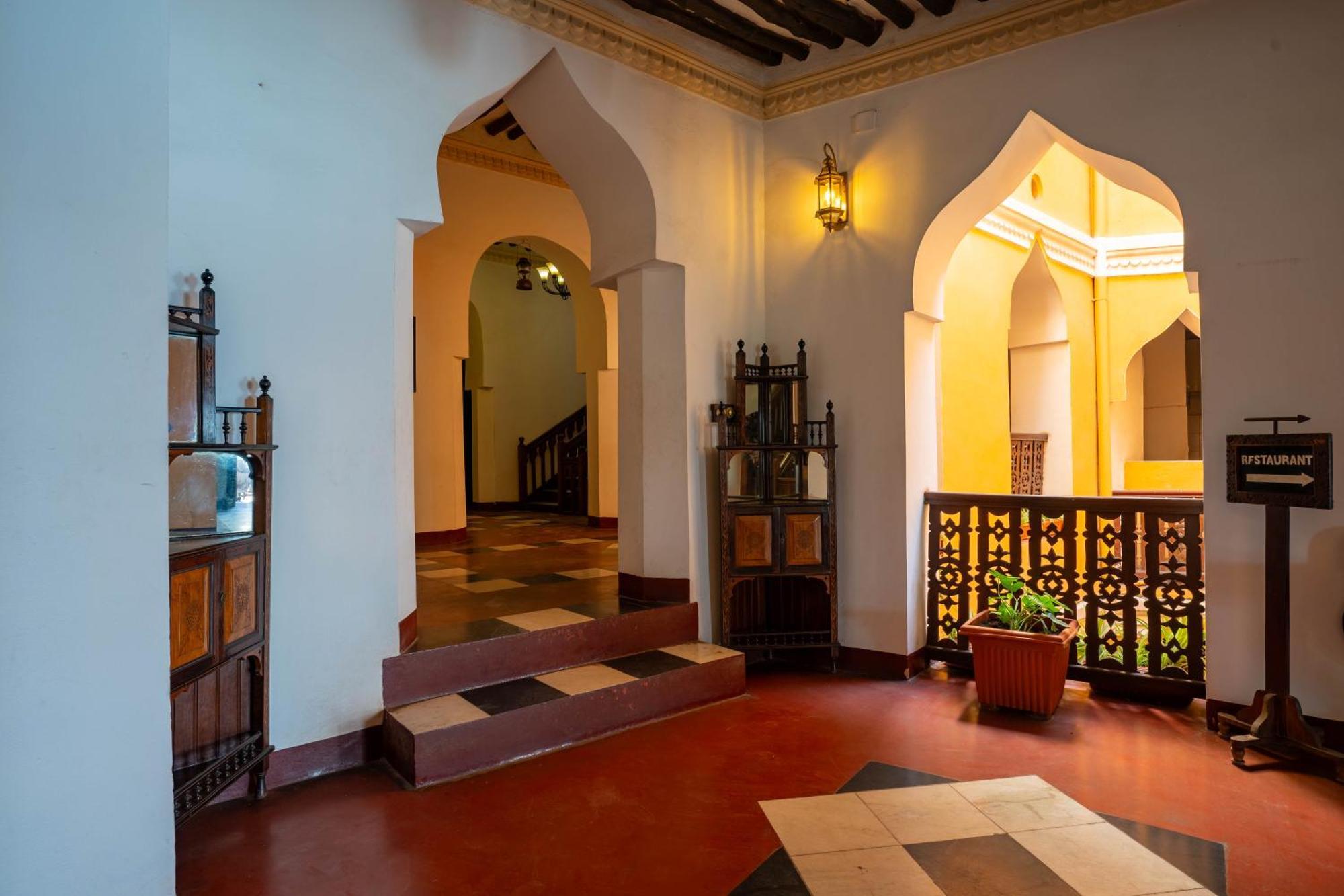 ميزينجاني سيفرونت Zanzibar