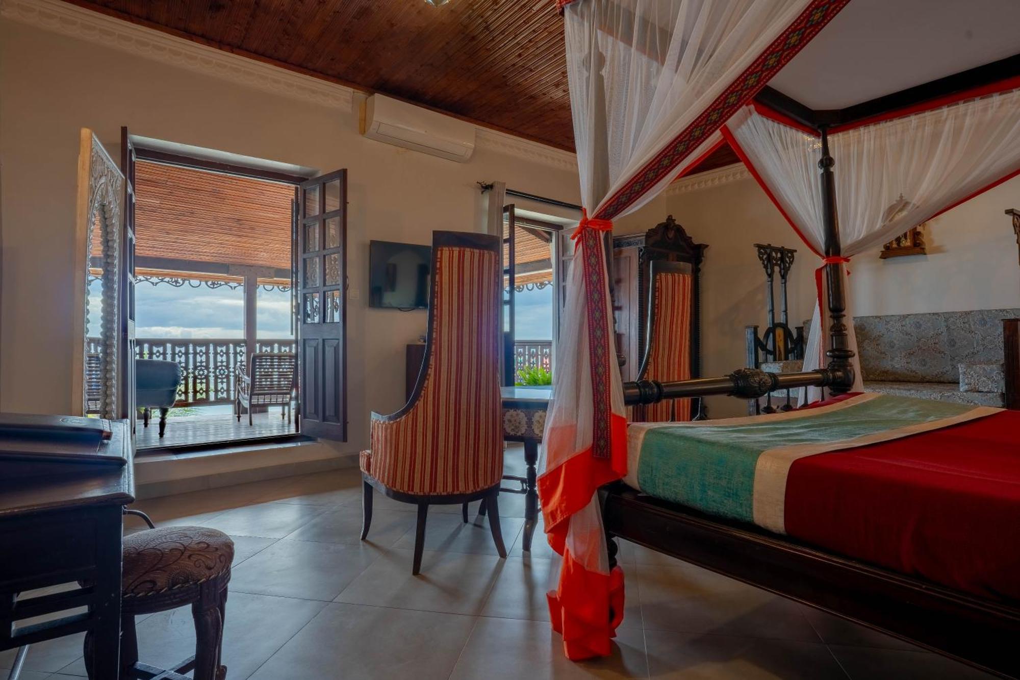 Mizingani Seafront Hotel 4*