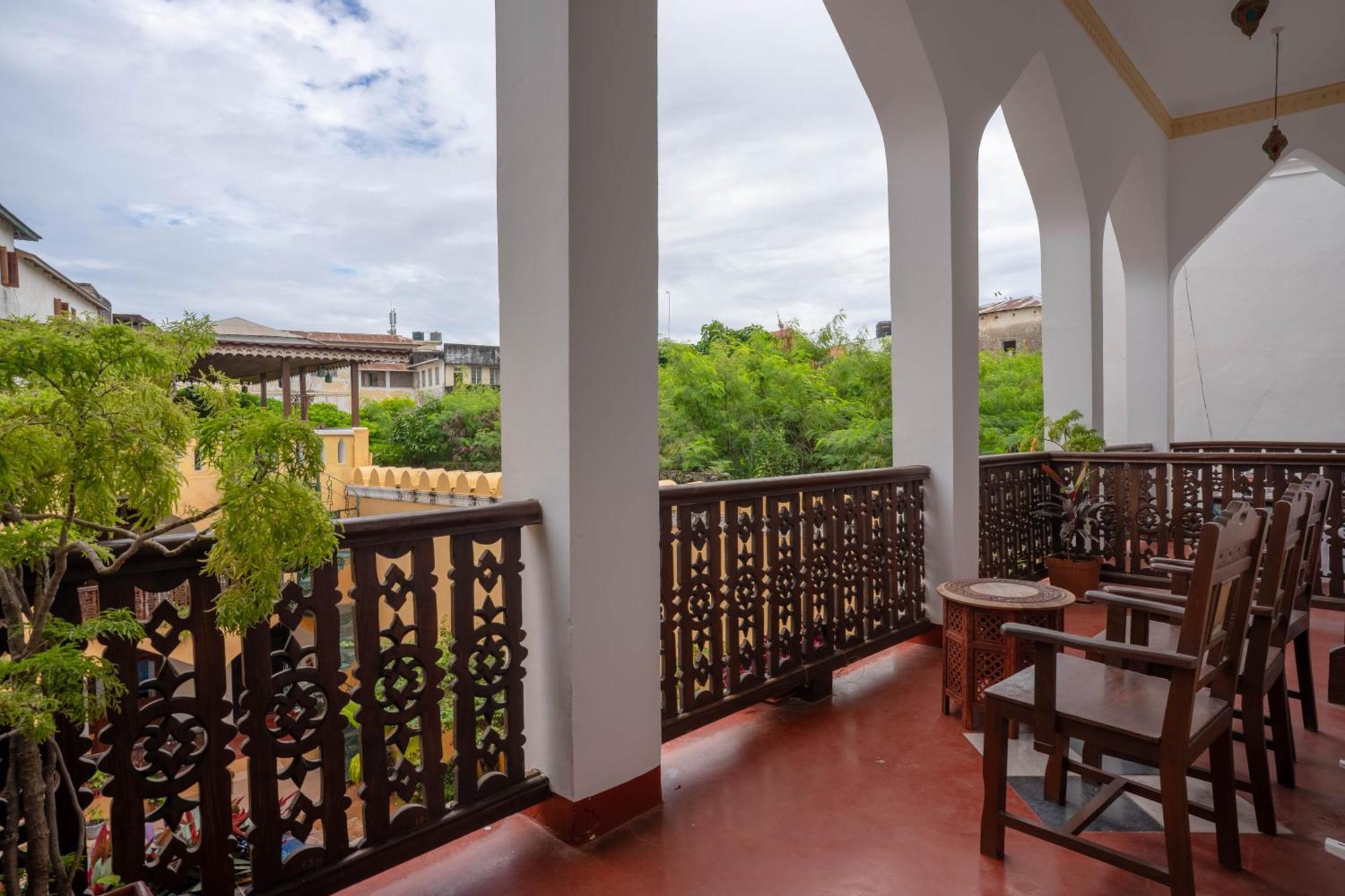 Mizingani Seafront 4*