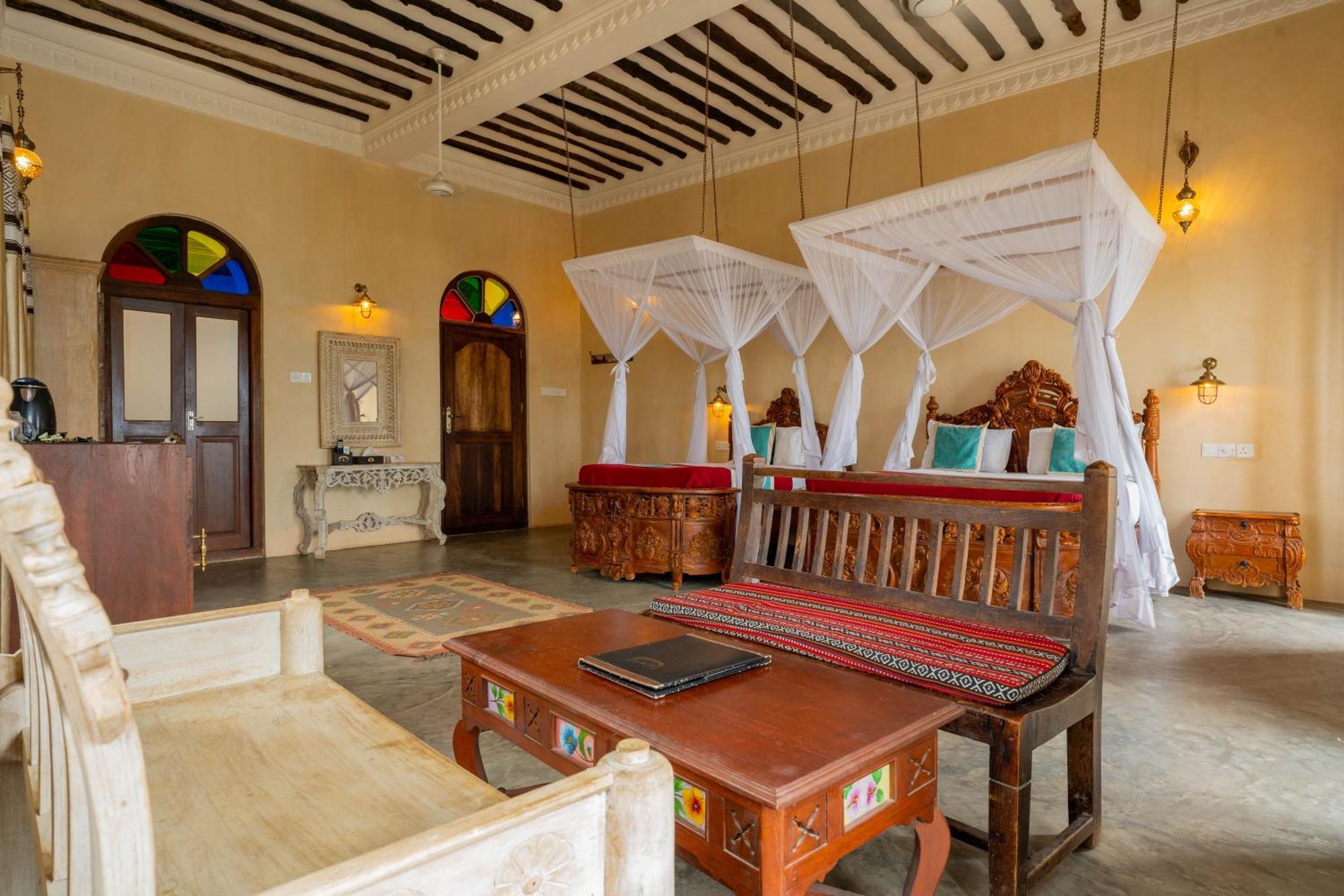 Mizingani Seafront 4*