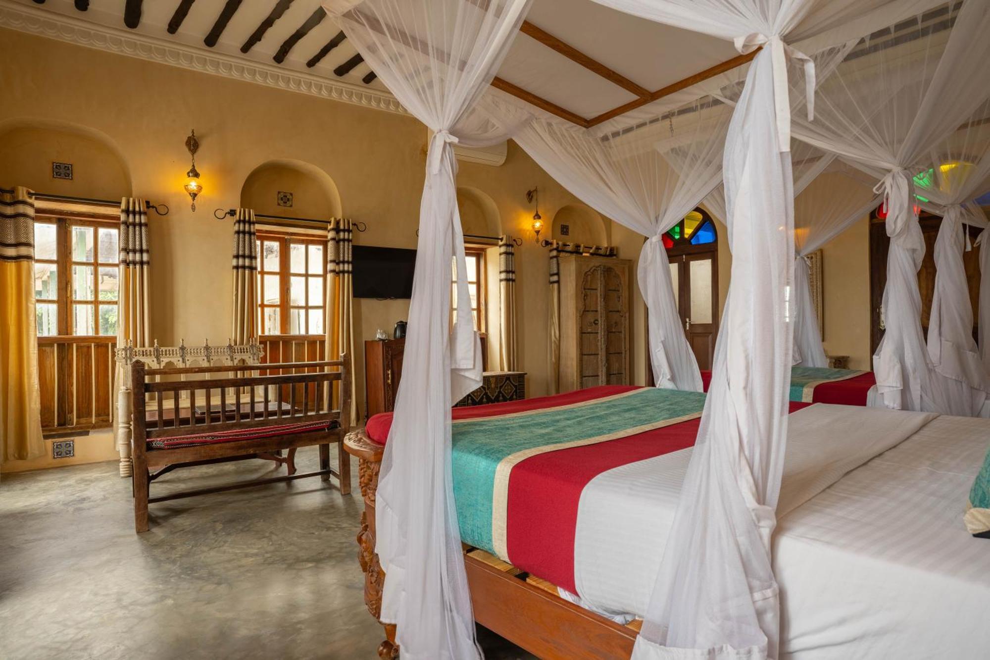 Mizingani Seafront 4*