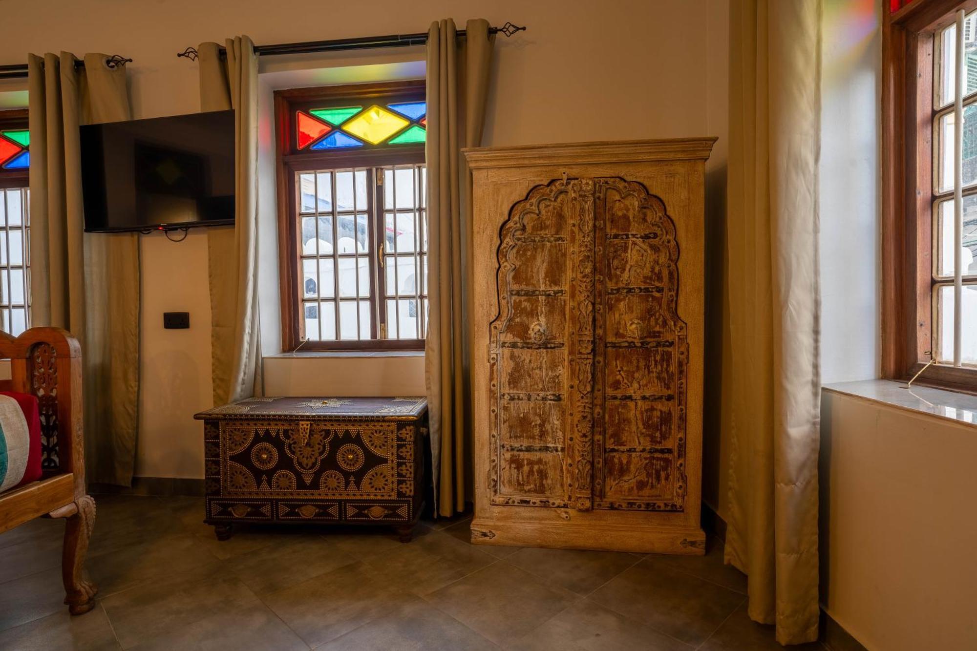 فندق ميزينجاني سيفرونت Zanzibar